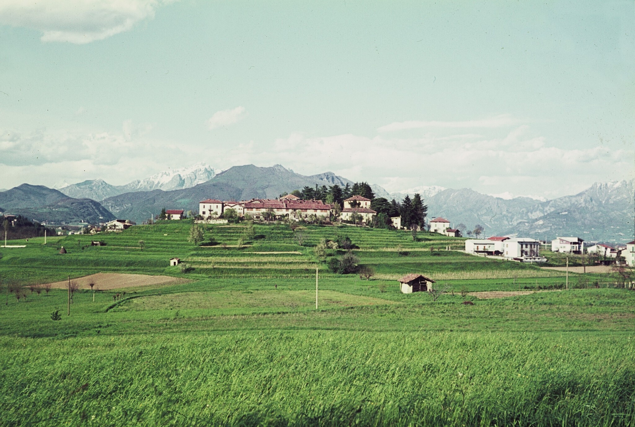 Lurago d\'Erba primavera 1963. La collina di Calpuno