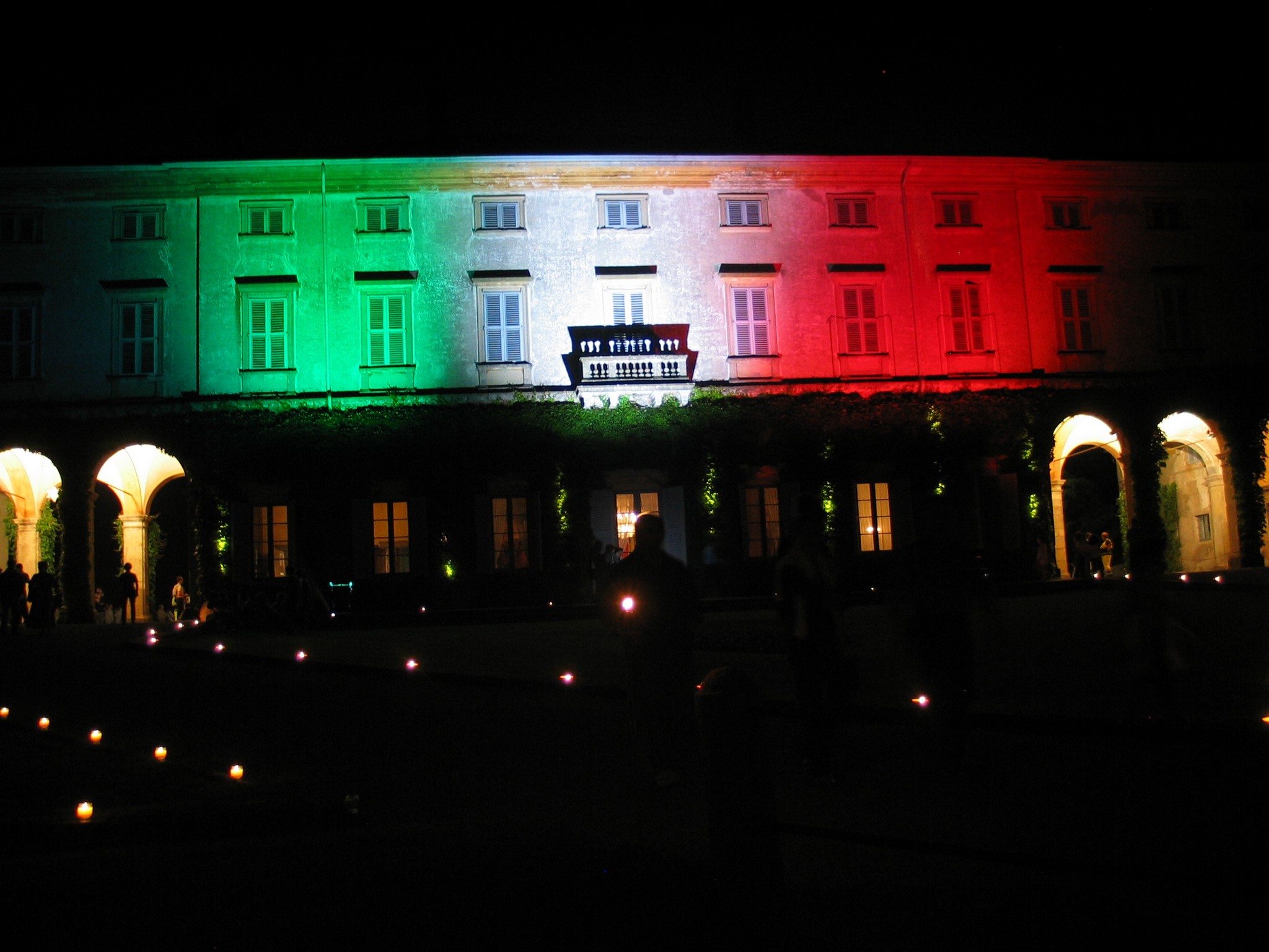 Concerto della Repubblica, illuminazione villa